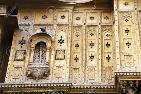  “On Architecture: An Exploration of Pakistani Vernacular Traditions”: A Journey Through Forgotten Forms and Timeless Aesthetics